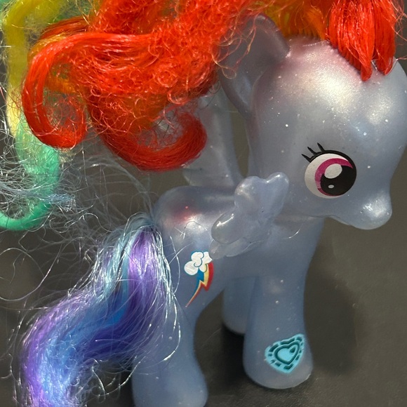 Gray and Red Building Blocks Set - Picture 7 of 14